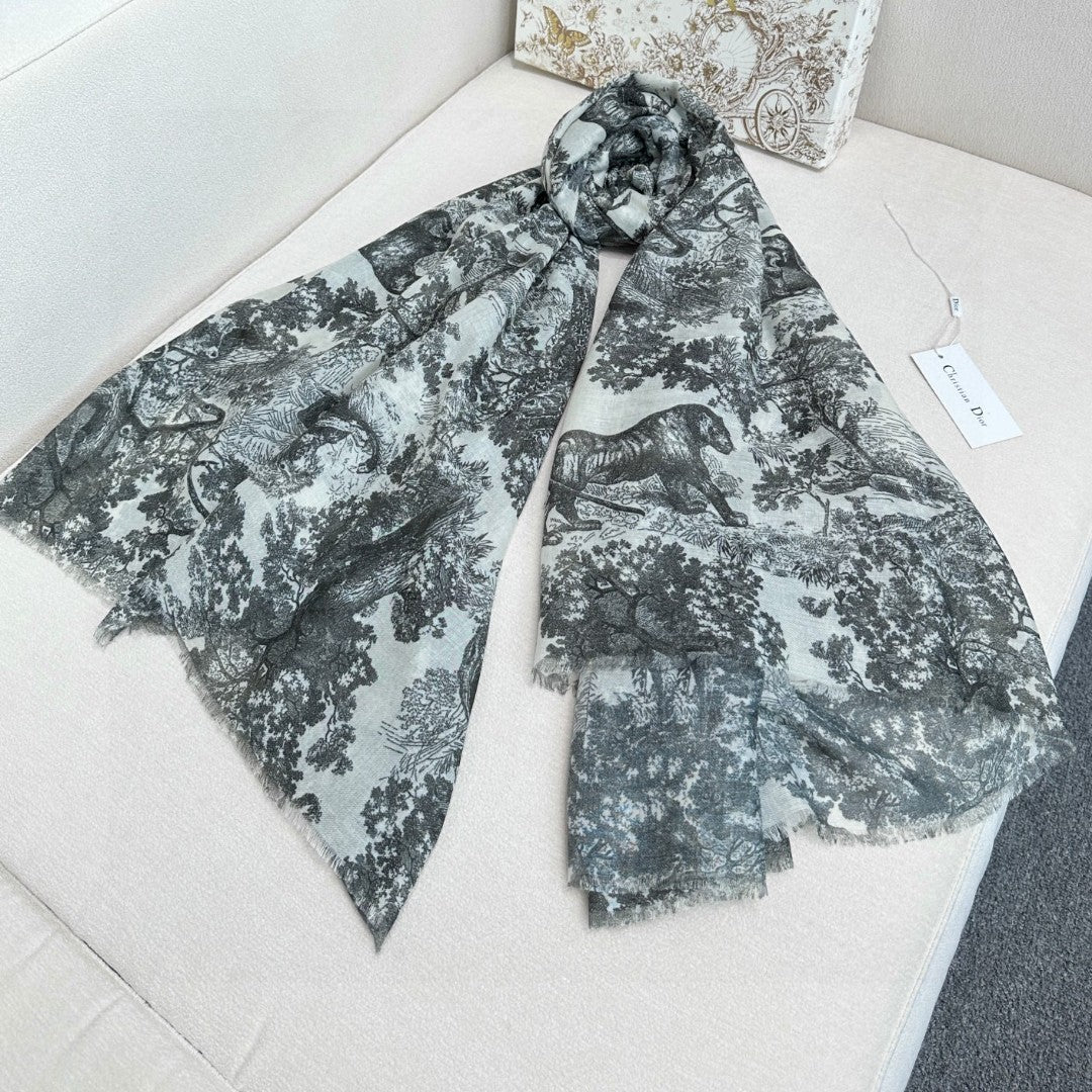 two-tone velvet elegant Shawl for women - alternate angle view 6