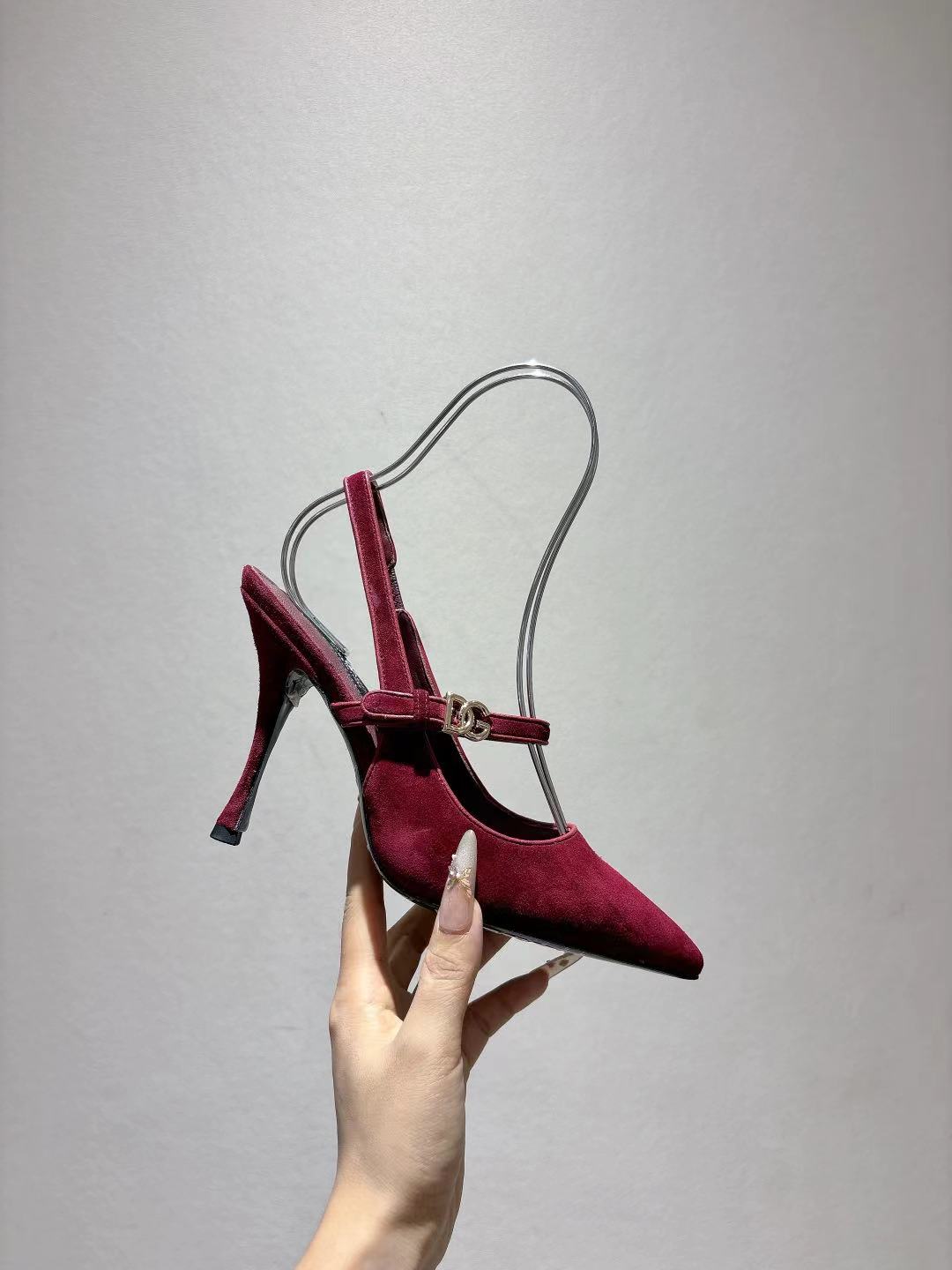 Dolce & Gabbana DG Women's Pointed-Toe Leather Heels
