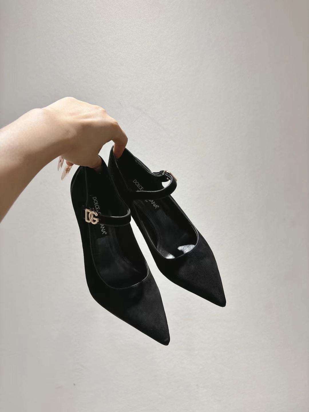 Dolce & Gabbana DG Women's Pointed-Toe Leather Heels