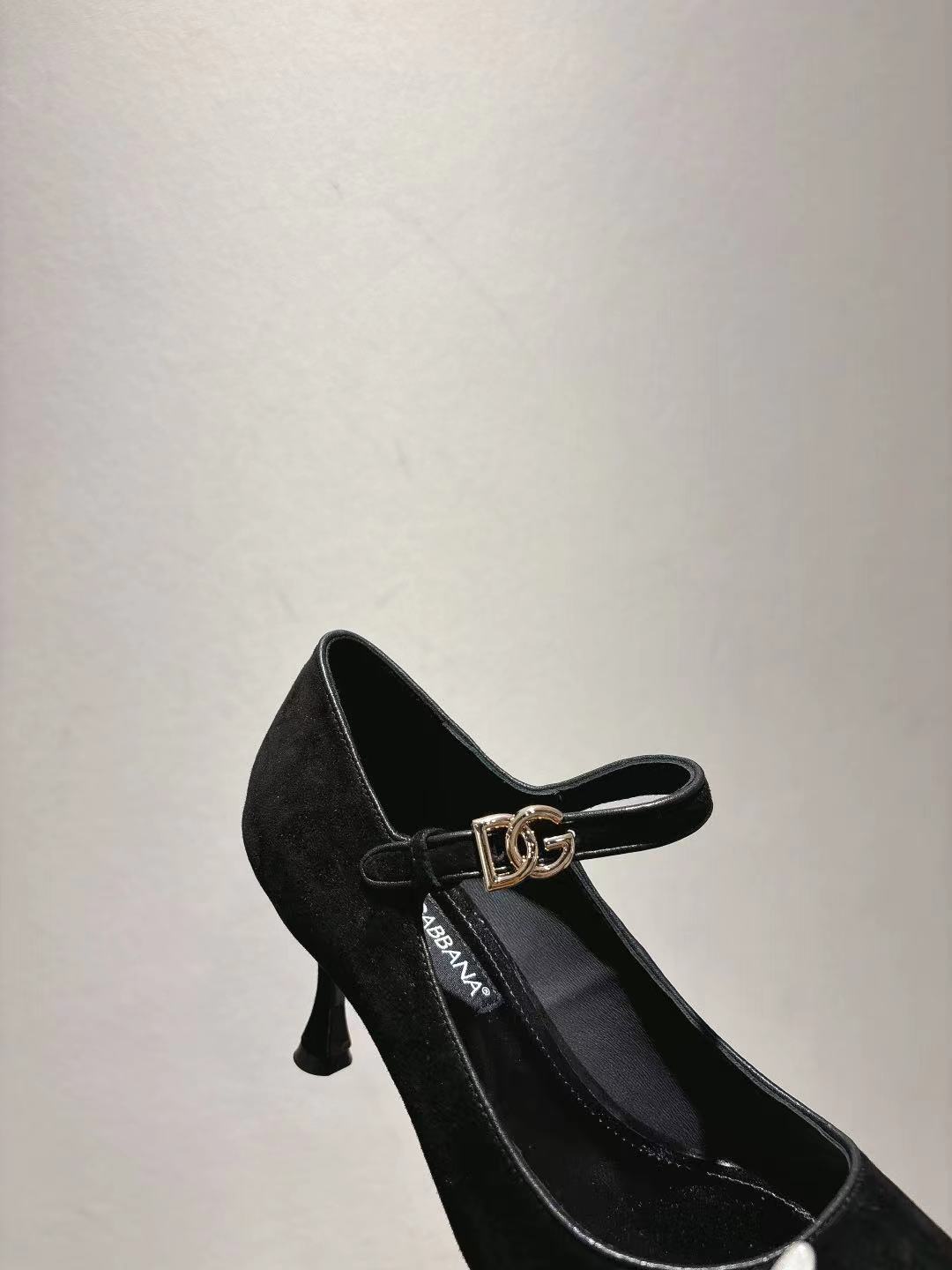 Dolce & Gabbana DG Women's Pointed-Toe Leather Heels