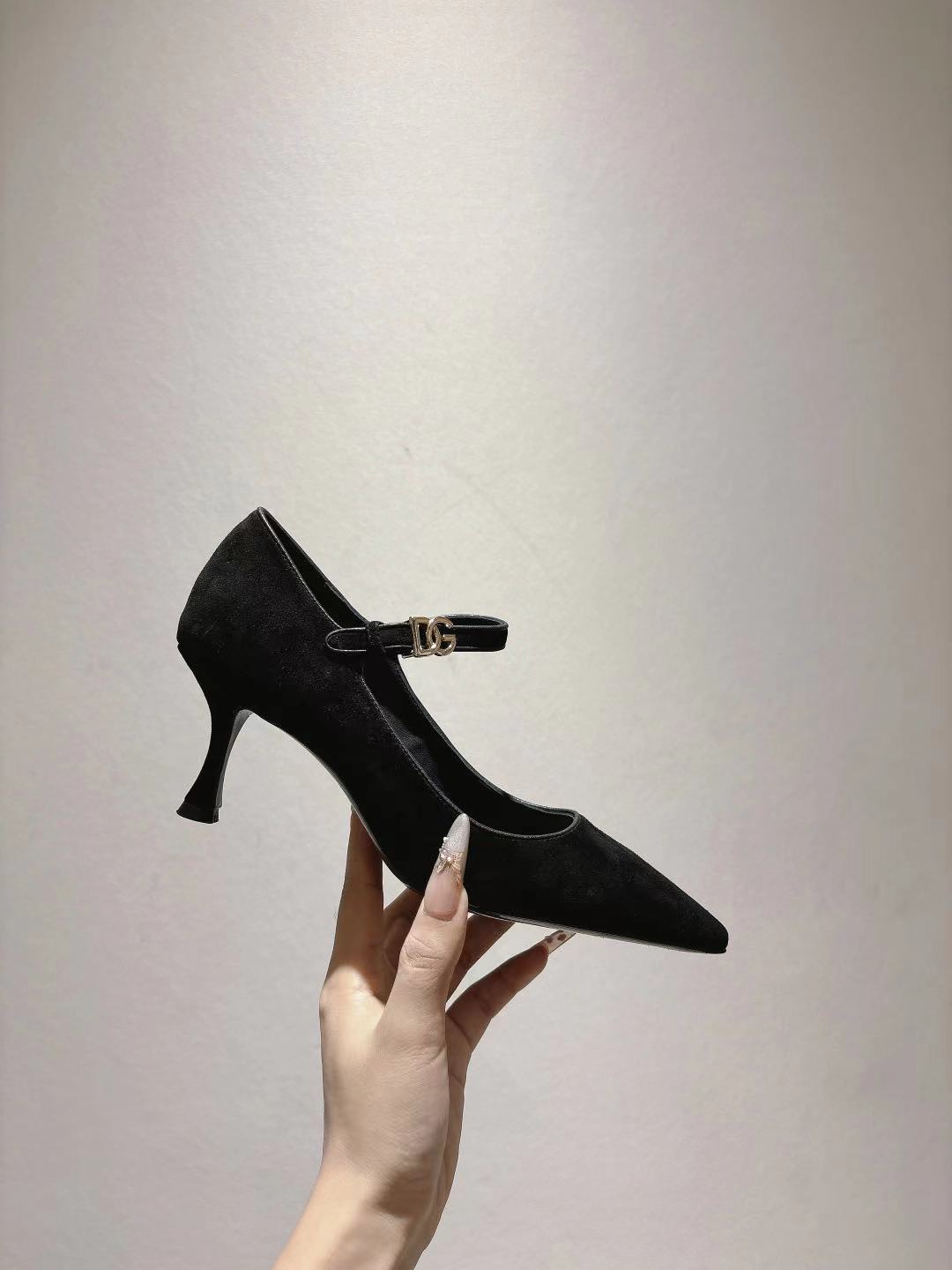 Dolce & Gabbana DG Women's Pointed-Toe Leather Heels