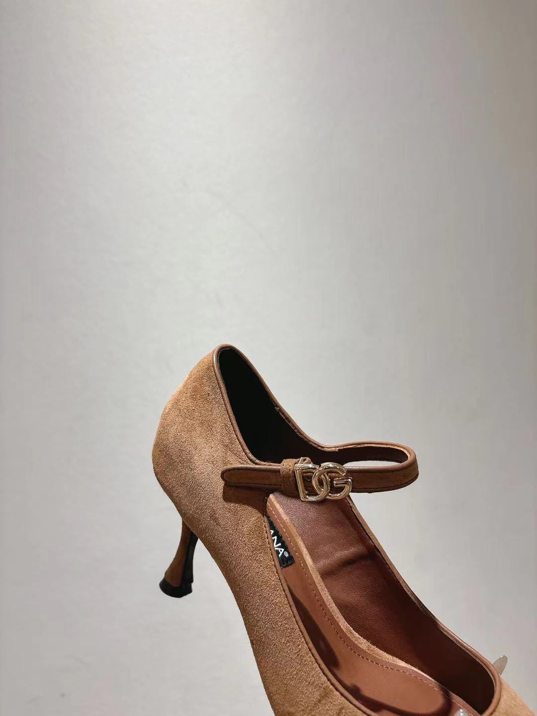 Dolce & Gabbana DG Women's Pointed-Toe Leather Heels