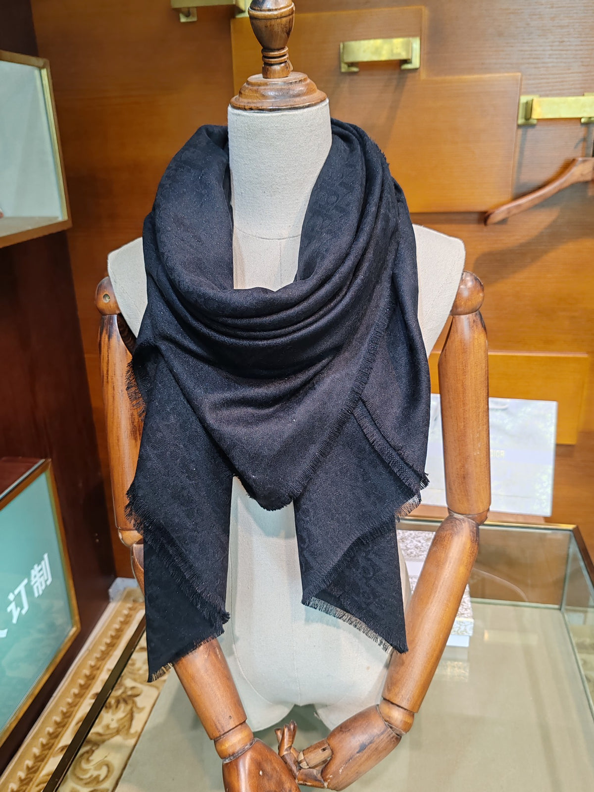 silver metal floral Shawl for women - product detail view