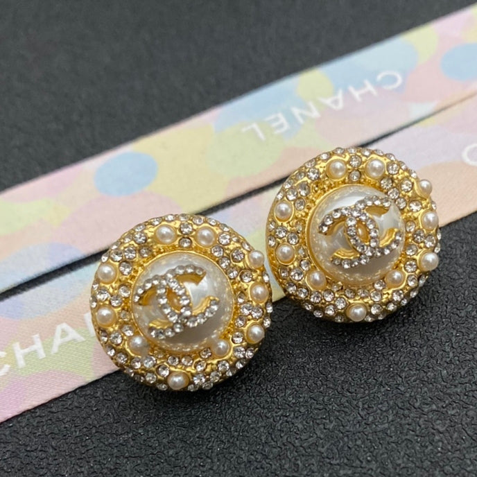 pearl floral Drop Earrings for women - alternate angle view 8