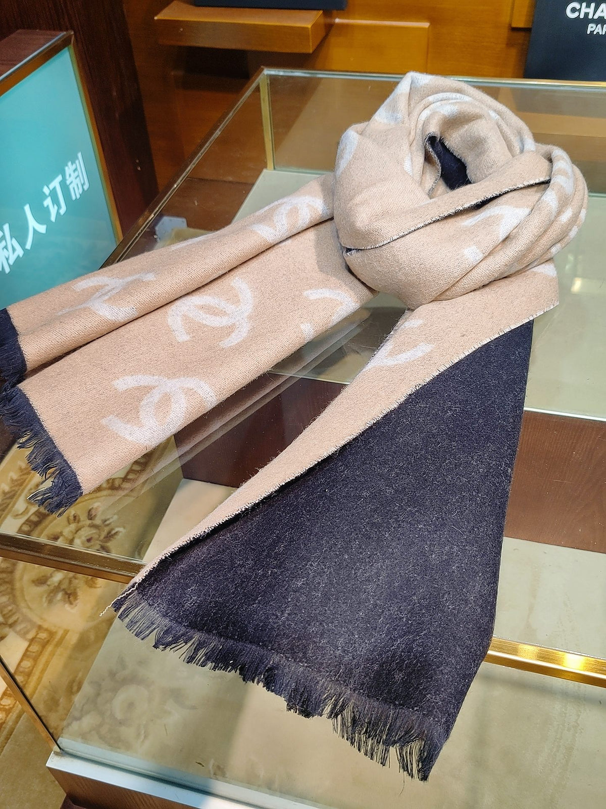 black and white Shawl for women - alternate angle view 4