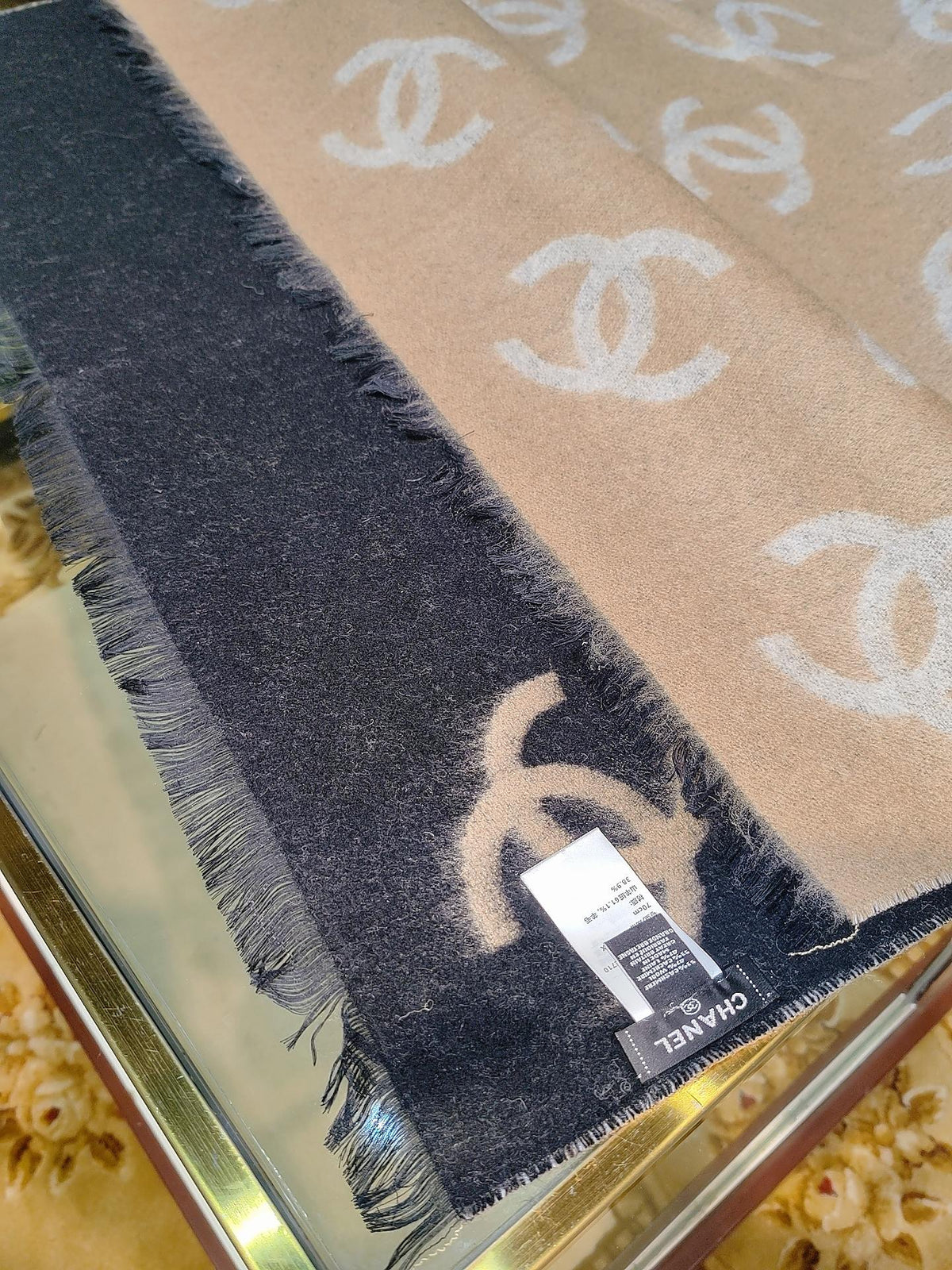 black and white Shawl for women - alternate angle view 6