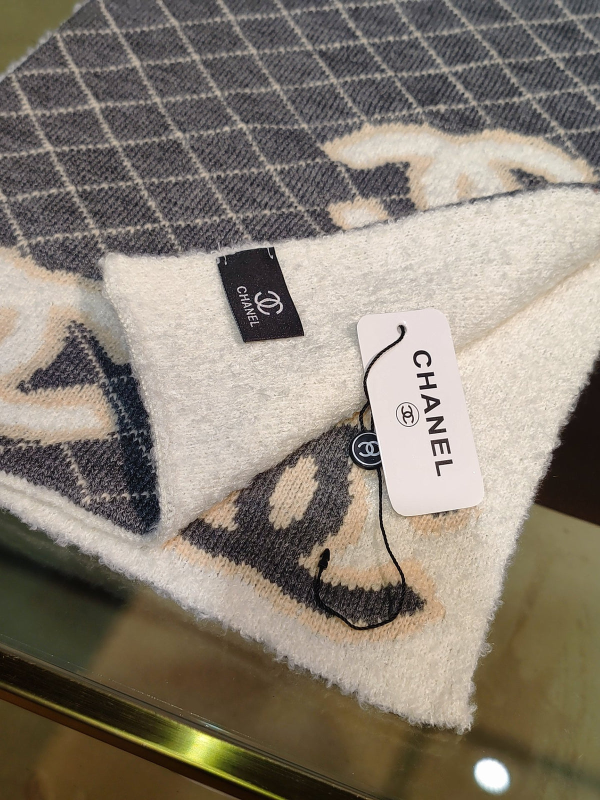 two-tone wool casual Scarf for women - alternate angle view 8
