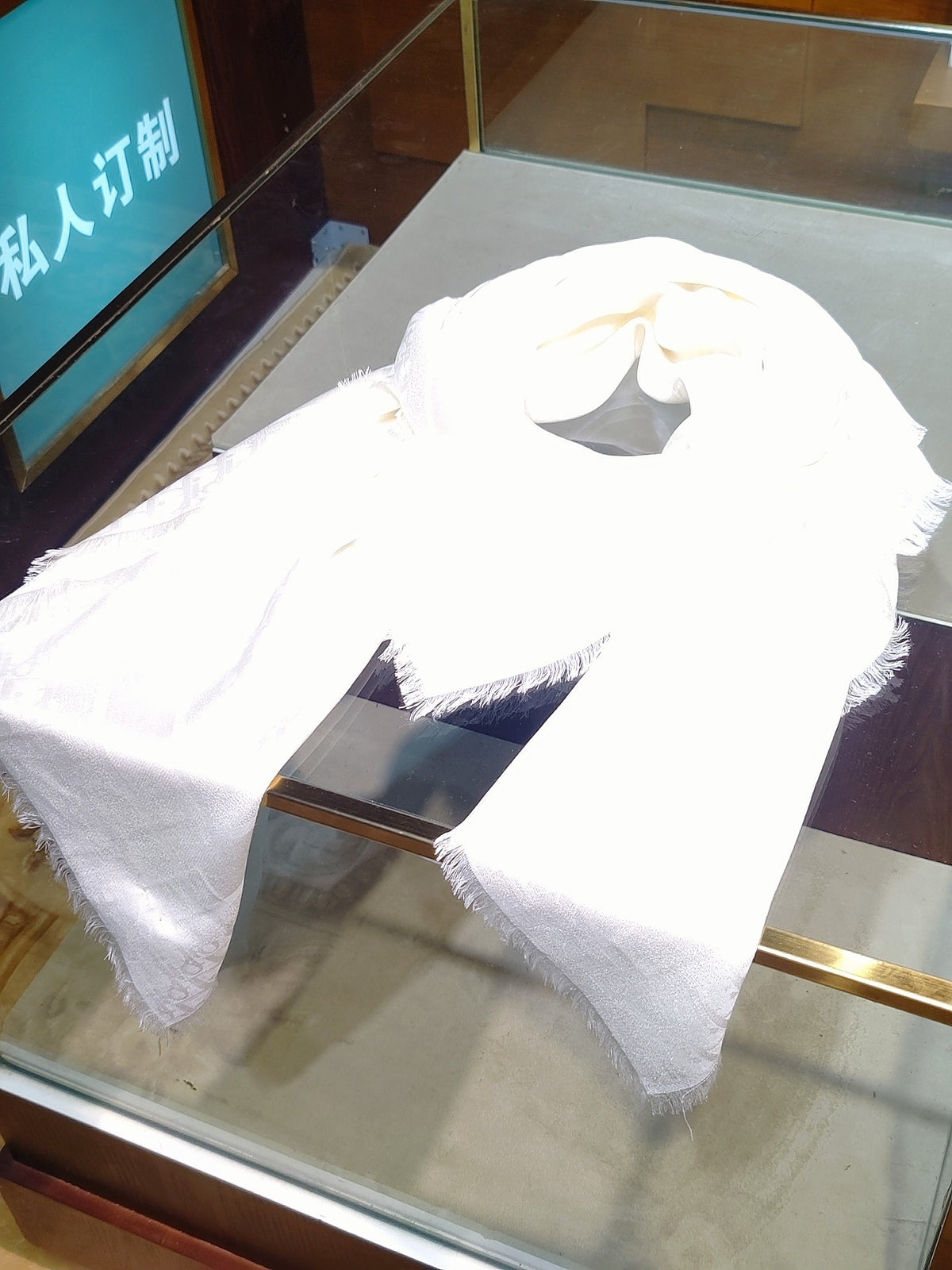 velvet fashion accessory for women - alternate angle view 3
