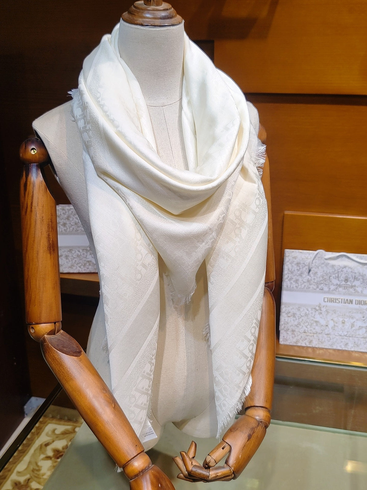 velvet fashion accessory for women - product detail view