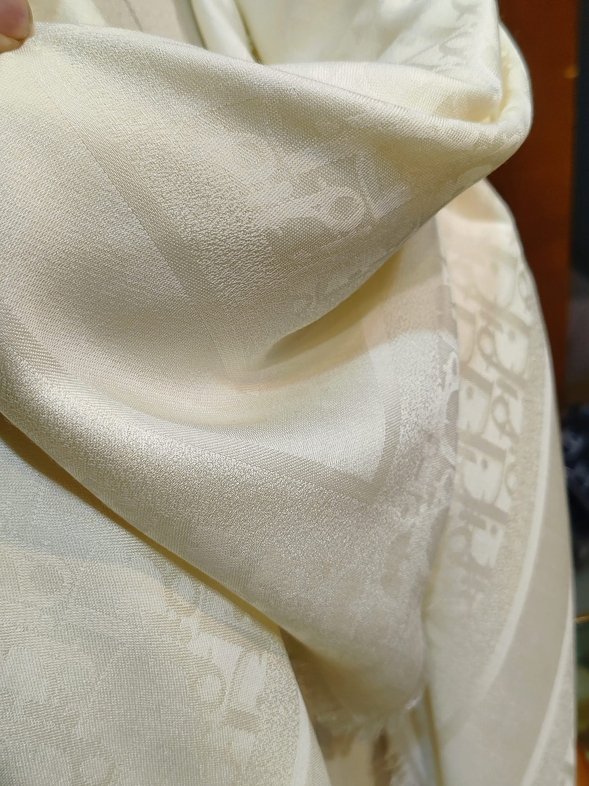 velvet fashion accessory for women - alternate angle view 9