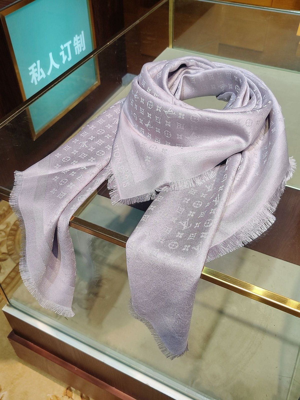 two-tone velvet floral Shawl for women - alternate angle view 5