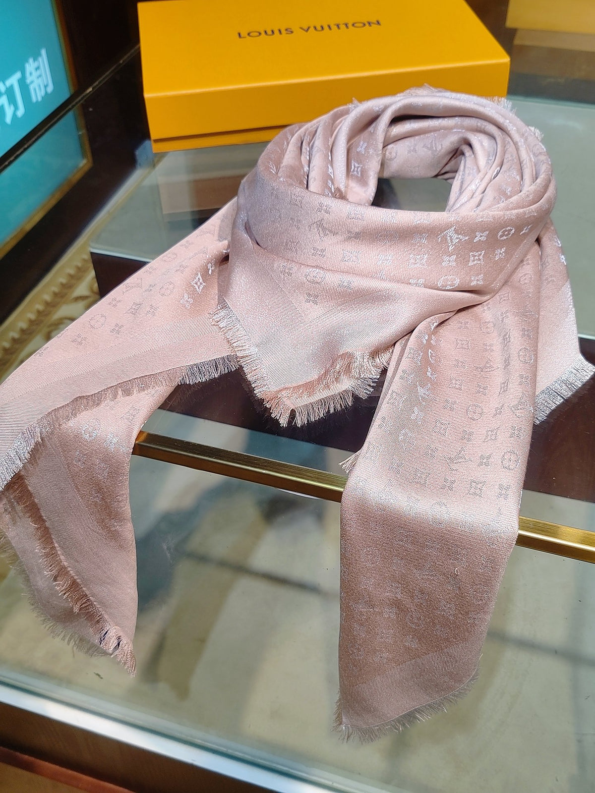 two-tone velvet floral Shawl for women - alternate angle view 3