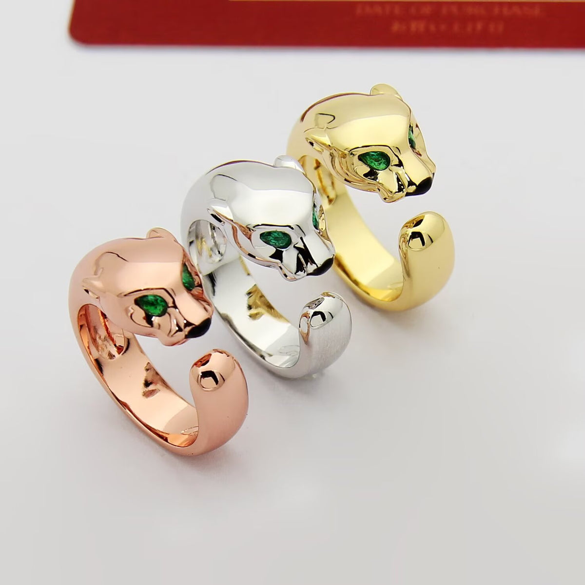 green crystal luxury Ring for women - alternate angle view 2