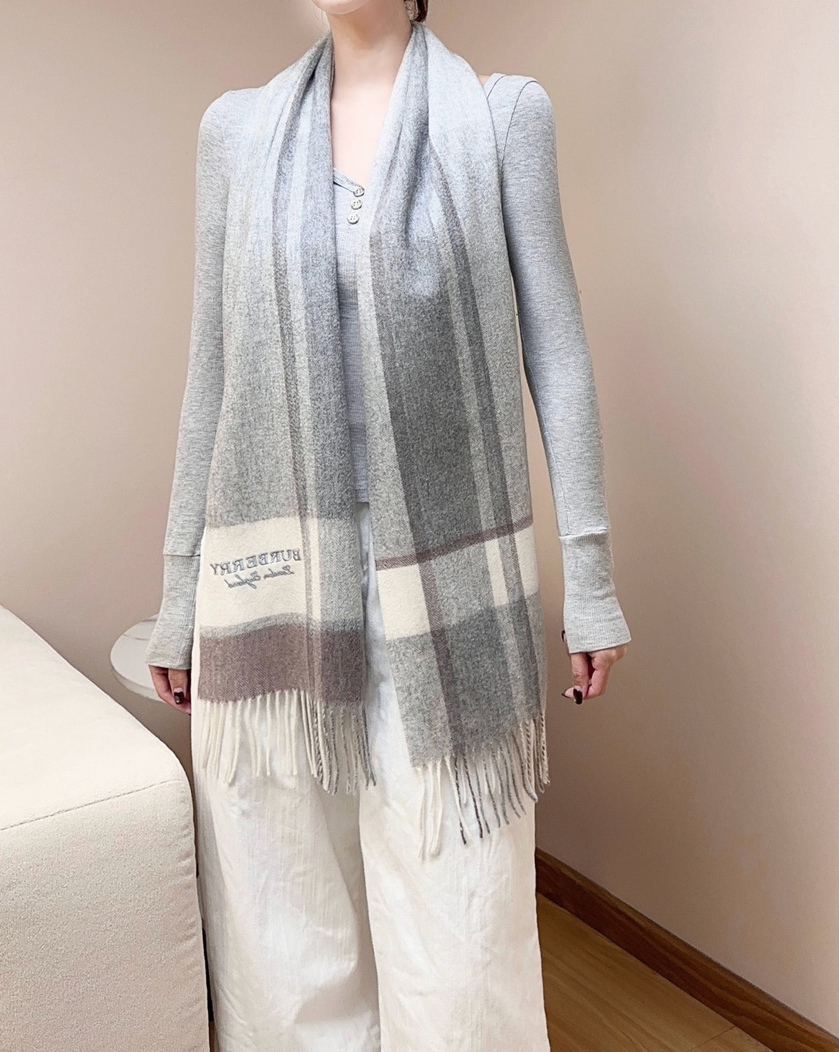 velvet letter Scarf for men - product detail view