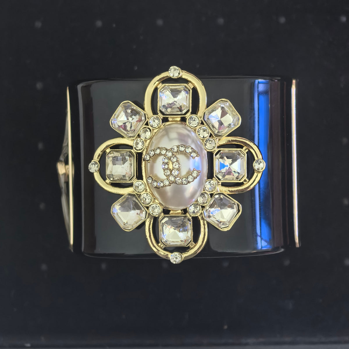 Bangle for women - alternate angle view 8