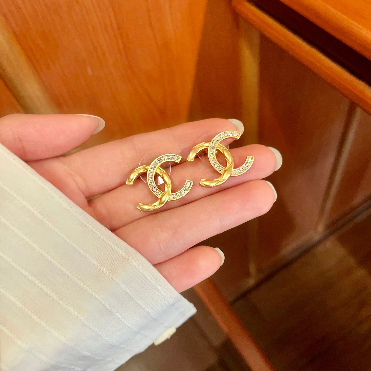 floral Stud Earrings for women - alternate angle view 4