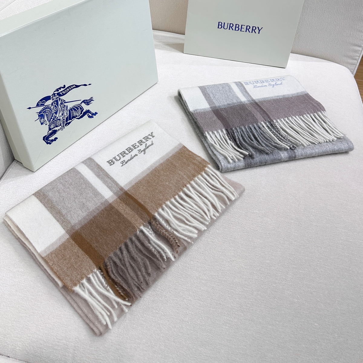 velvet letter Scarf for men - alternate angle view 9