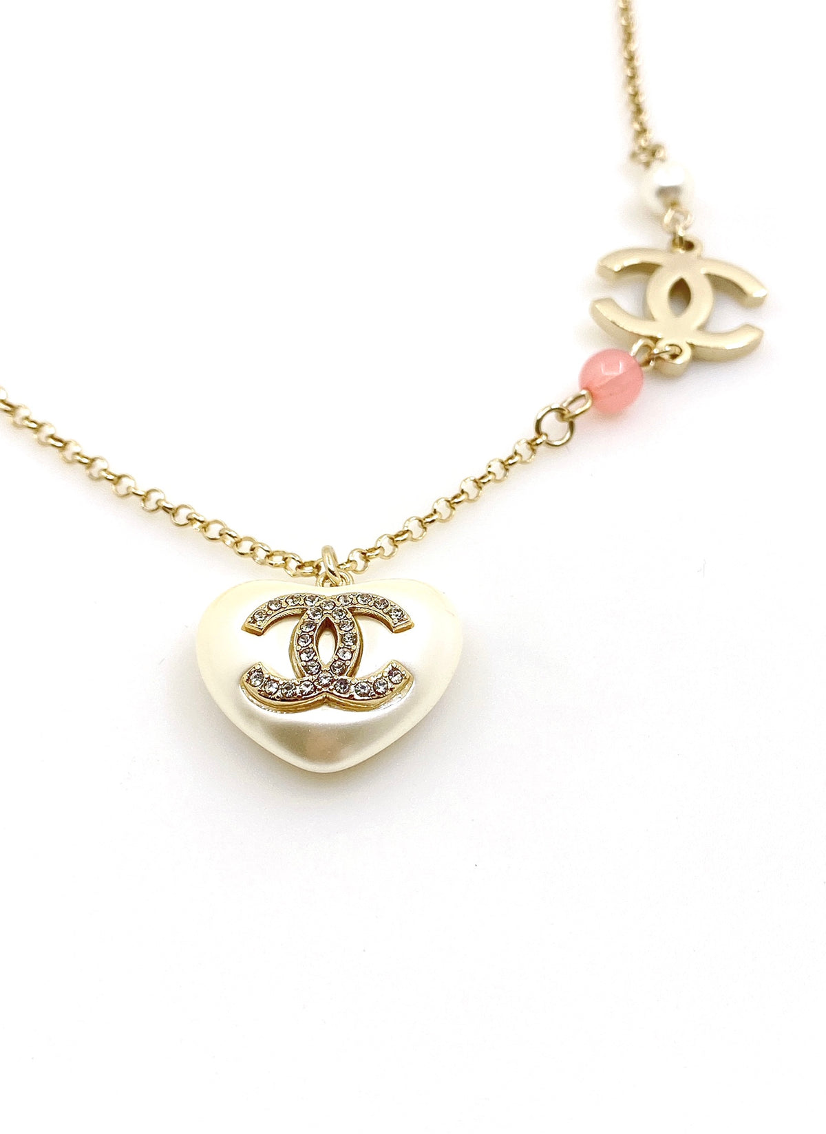 pearl heart Necklace for women - product detail view