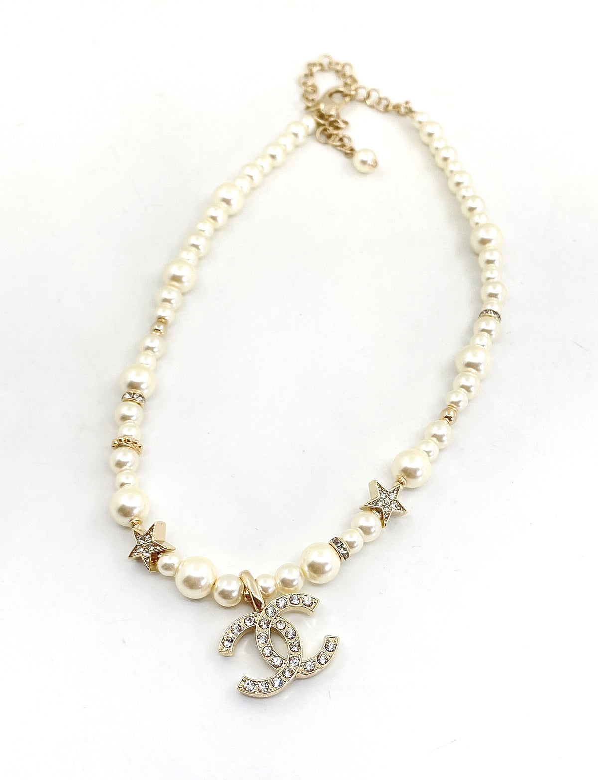 fashion accessory for women - alternate angle view 3