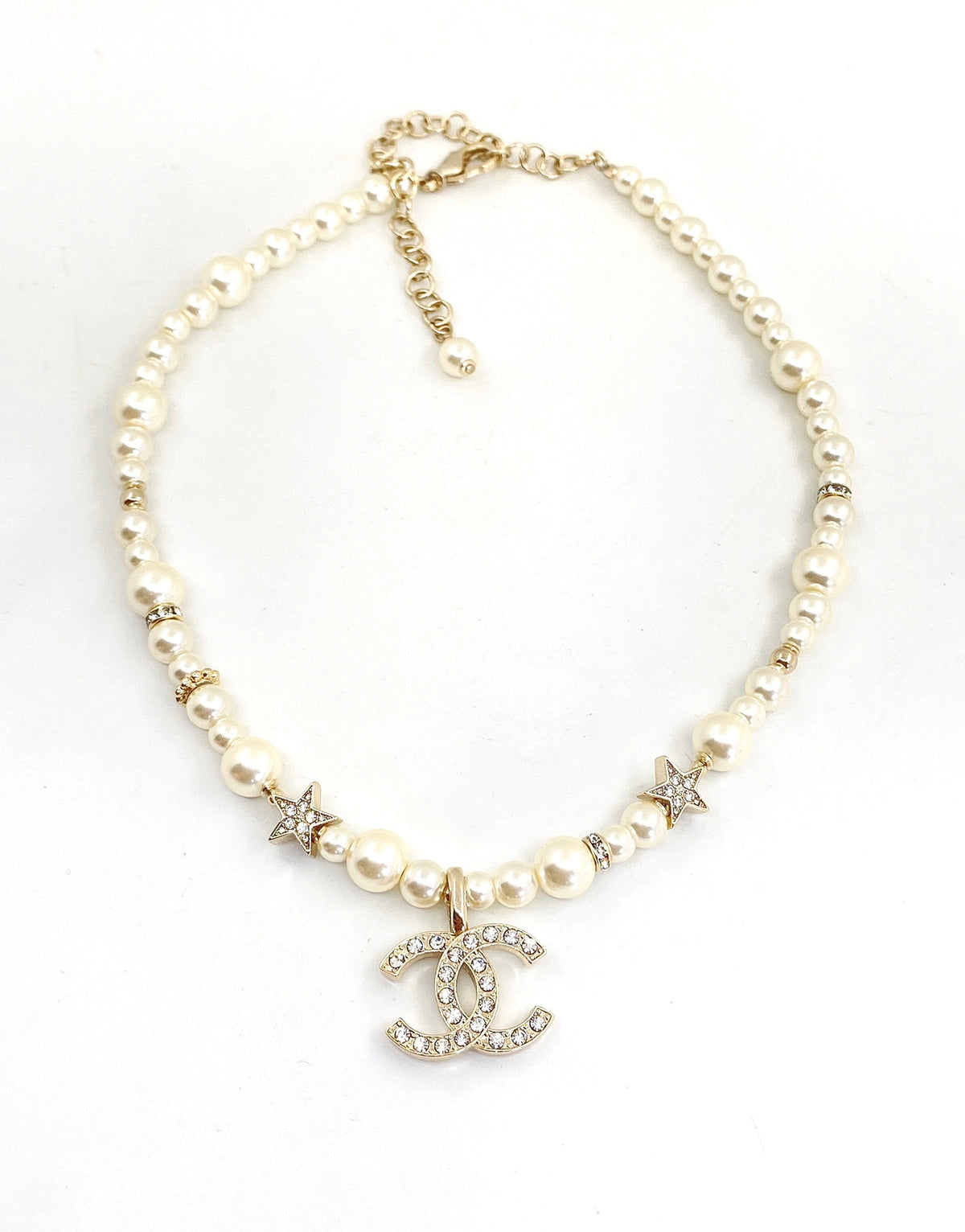 fashion accessory for women - product detail view