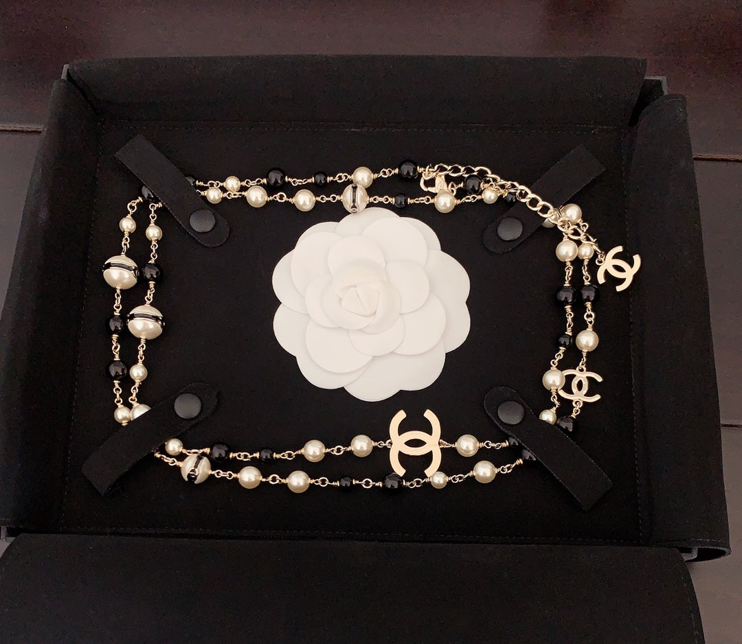 black and white brass pearl Sweater for women - alternate angle view 5