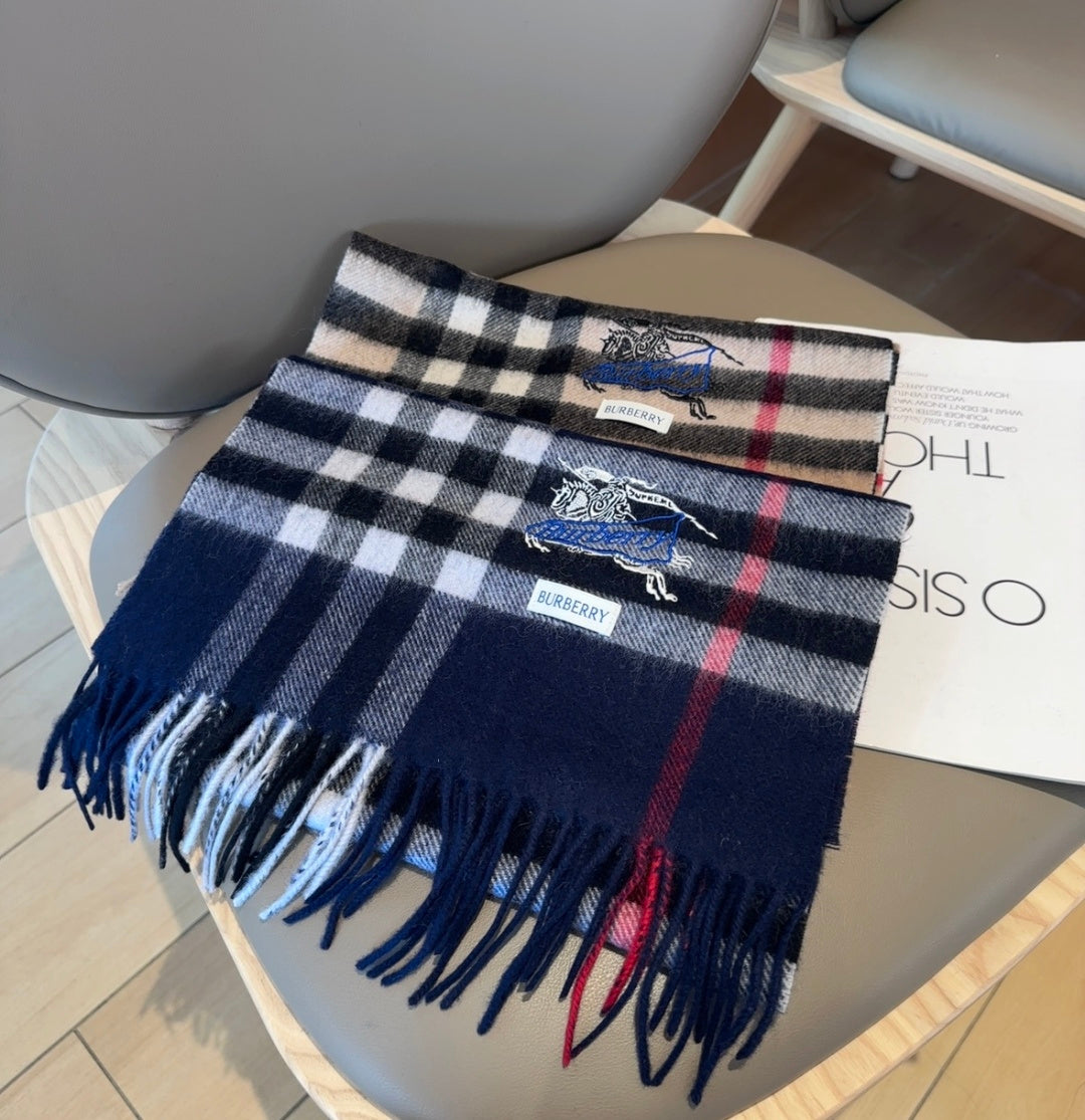 stylish Scarf for men - alternate angle view 4