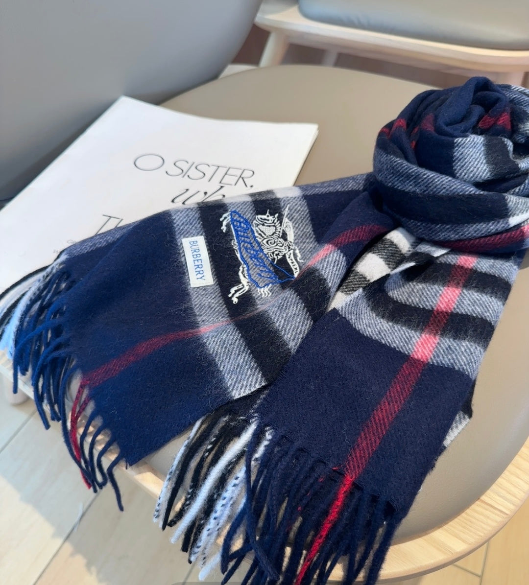 stylish Scarf for men - alternate angle view 11