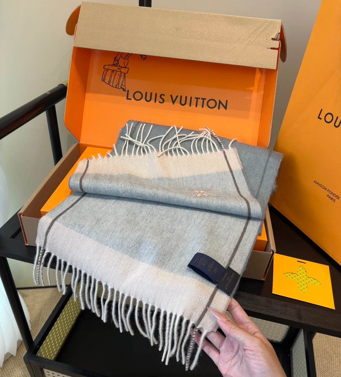 stylish Scarf for men - alternate angle view 8