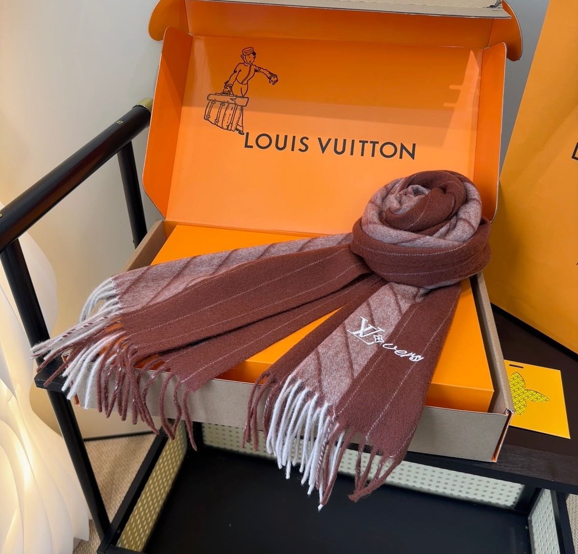stylish Scarf for men - alternate angle view 8