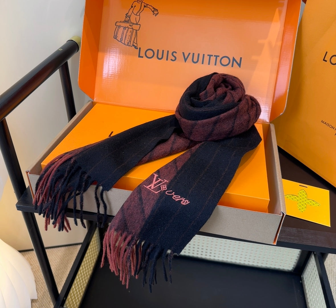 stylish Scarf for men - alternate angle view 8