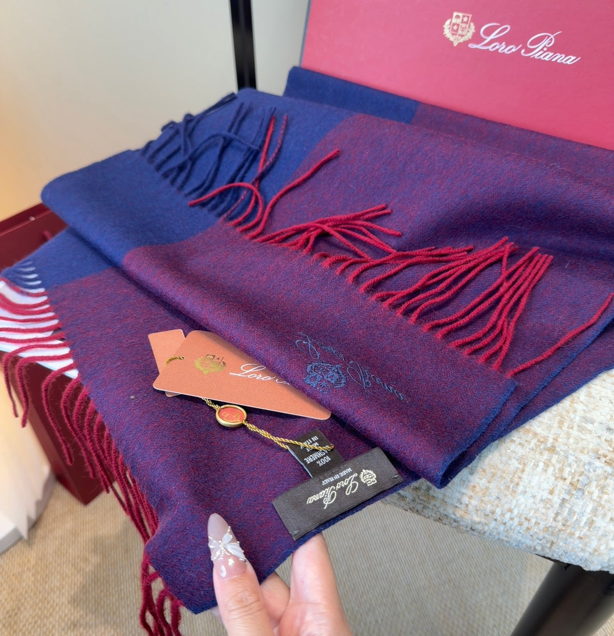 velvet luxury Shawl for women - alternate angle view 7