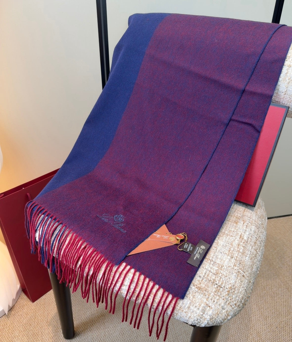 velvet luxury Shawl for women - alternate angle view 8