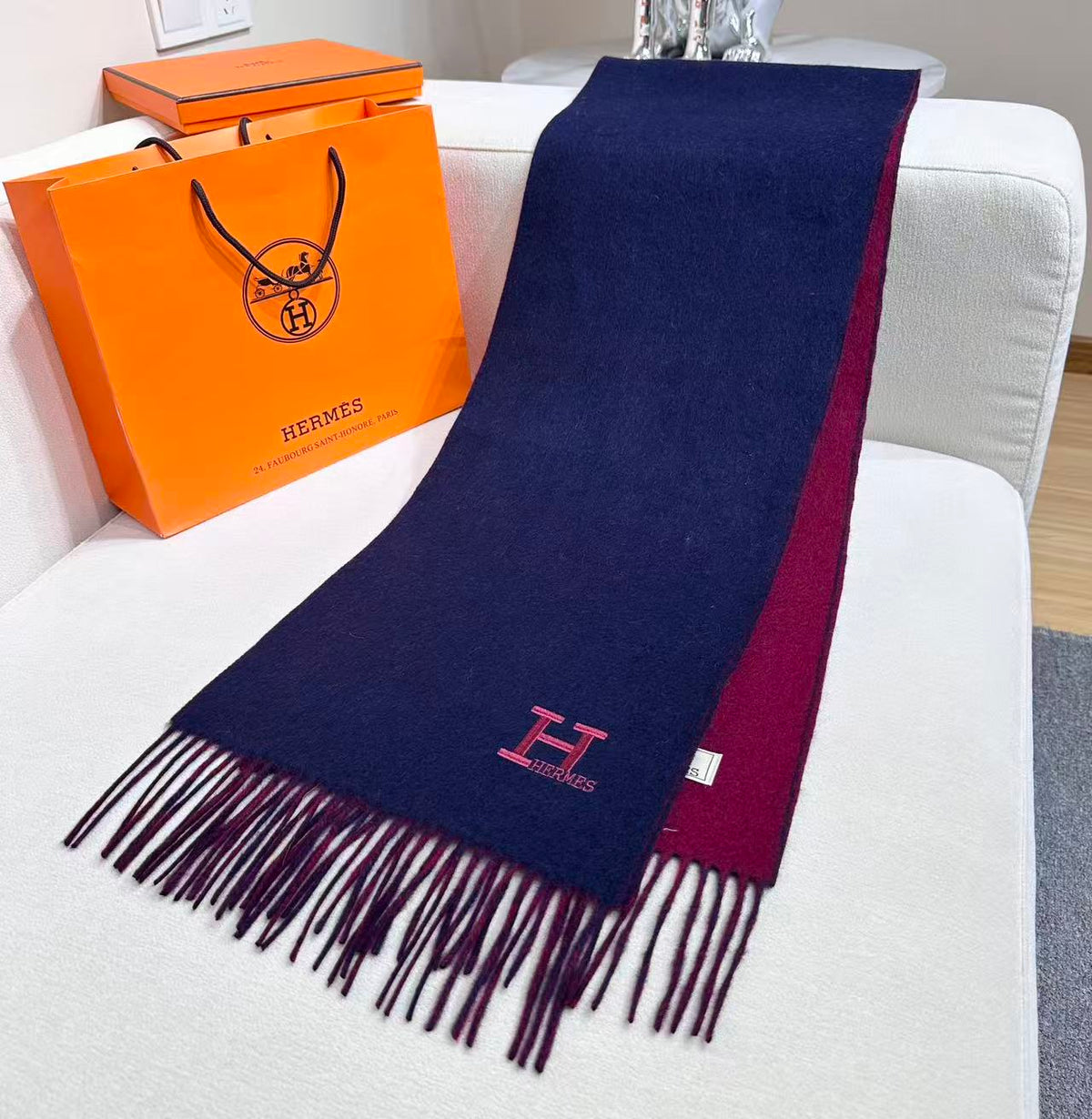 elegant Scarf for unisex couple - alternate angle view 3