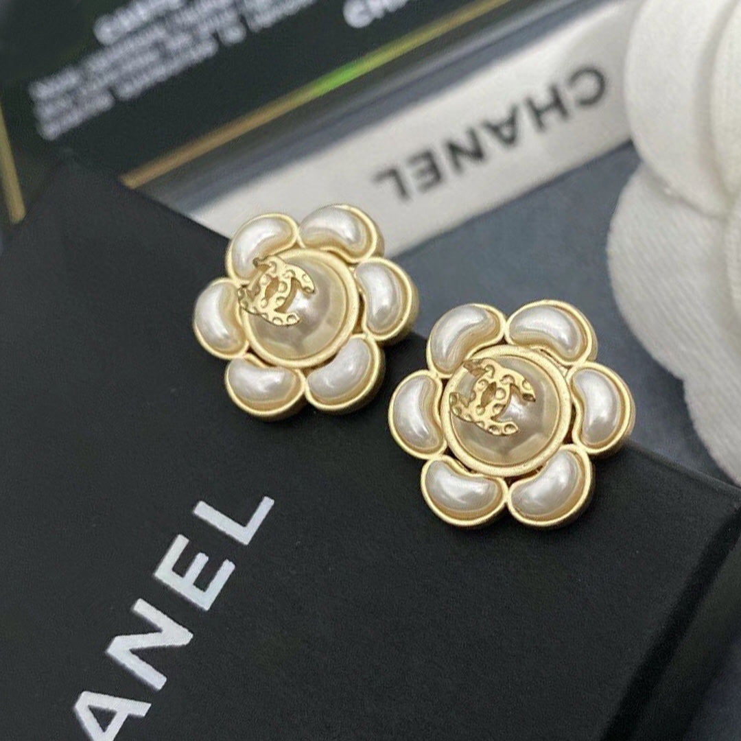 gold 925 sterling silver floral Drop Earrings for women - alternate angle view 3