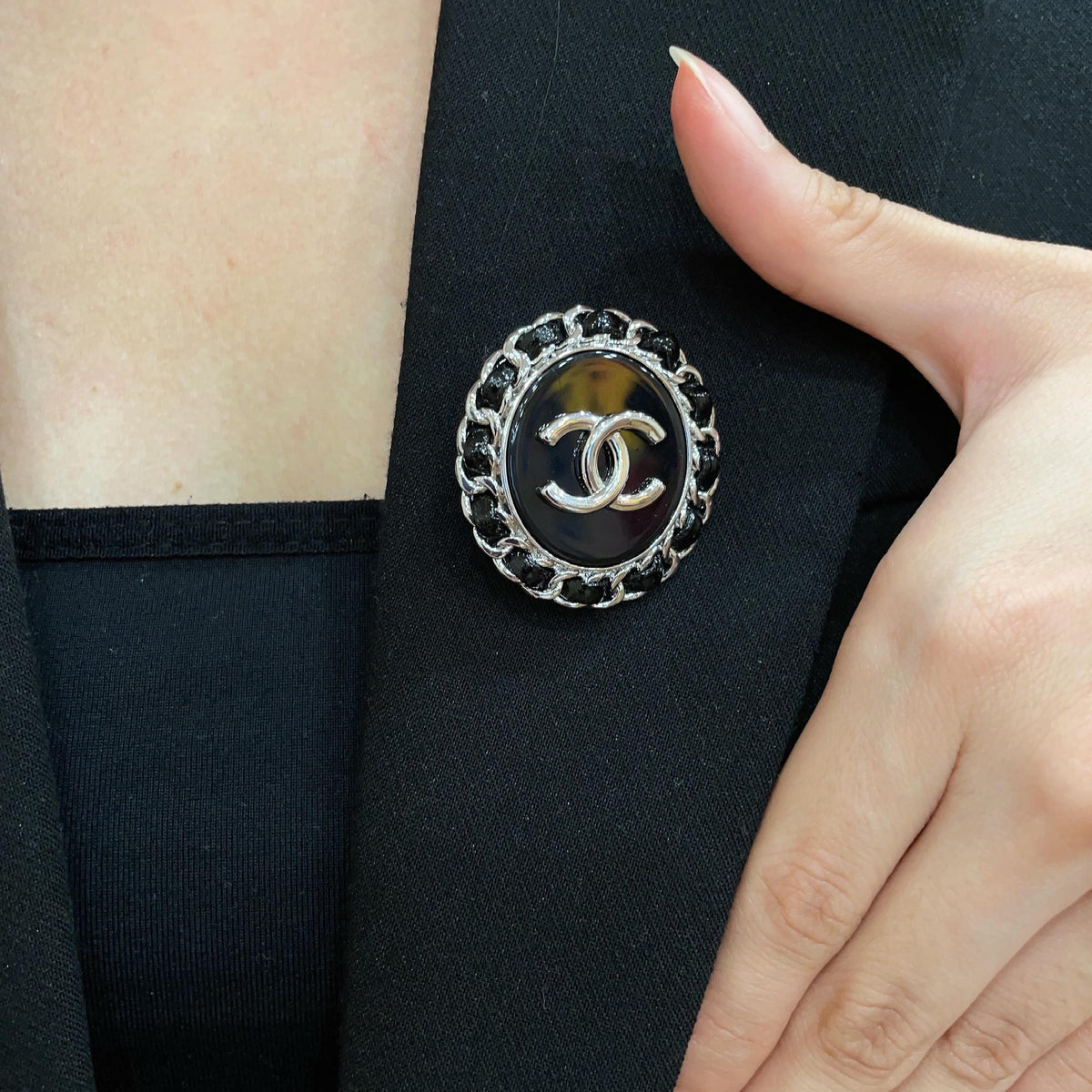 Suit for men and women - product detail view