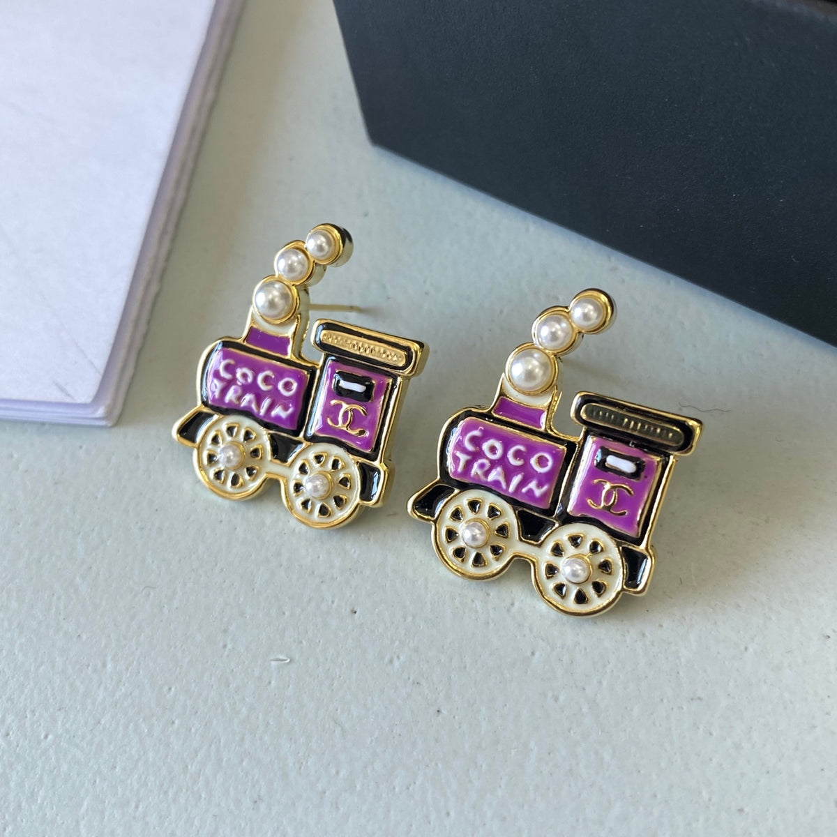 gold pearl letter Stud Earrings for women - product detail view