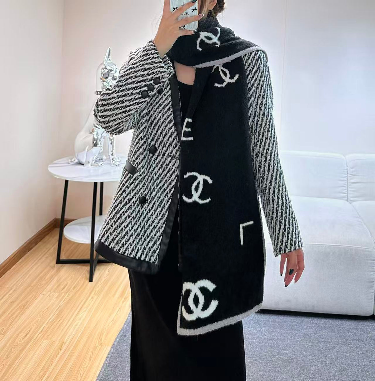 velvet floral Shawl for women - alternate angle view 2