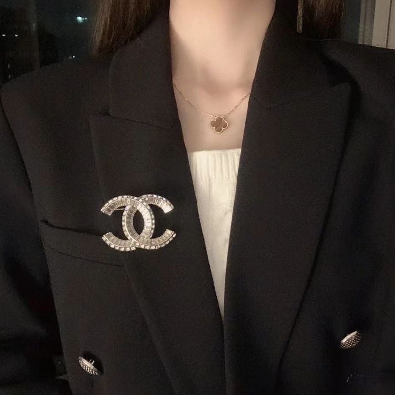 crystal double c Brooch for women - alternate angle view 2