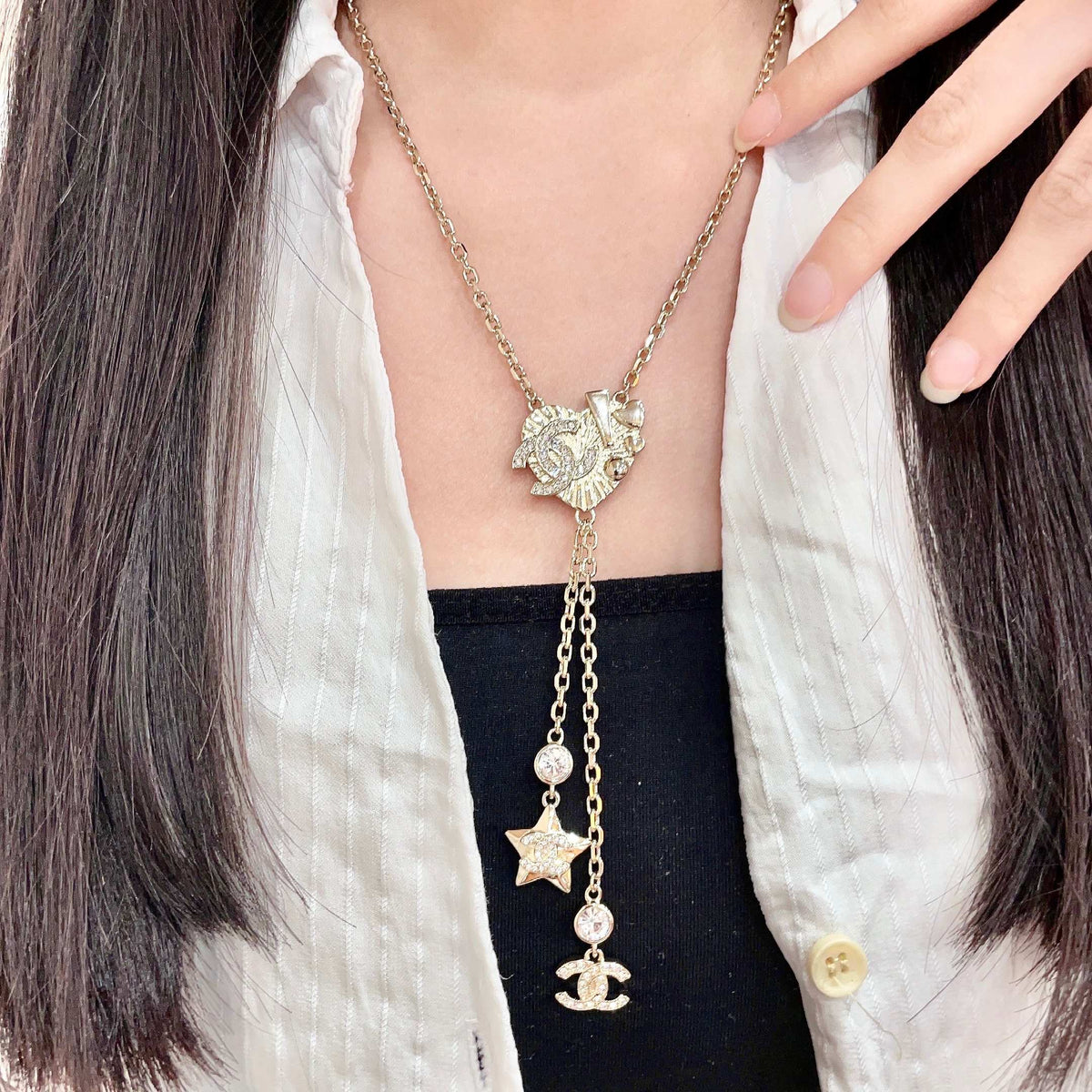 elegant Necklace for women - product detail view