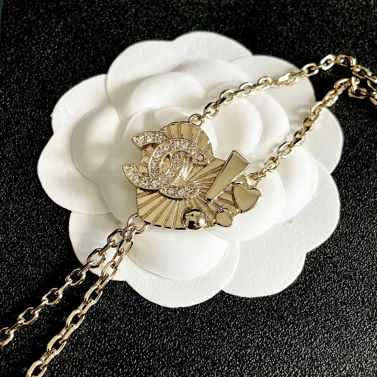 elegant Necklace for women - alternate angle view 8