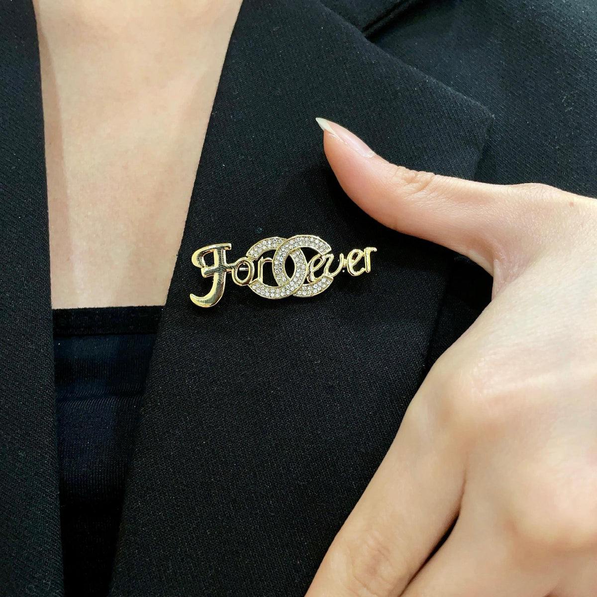 Suit for men and women - product detail view