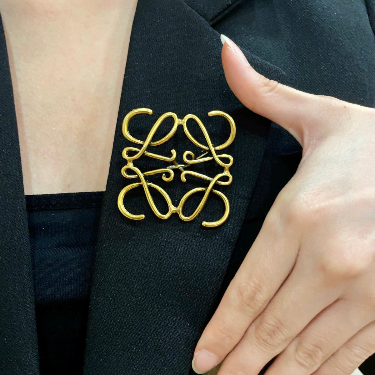 luxury Suit for men and women - product detail view