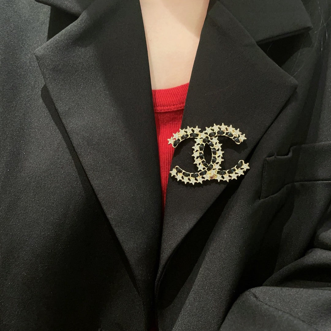 crystal letter Suit for men and women - alternate angle view 9
