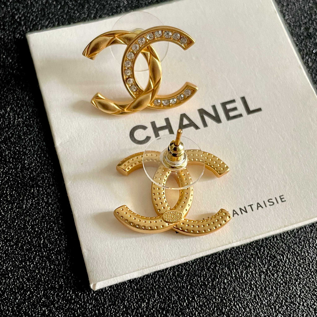 floral Stud Earrings for women - alternate angle view 7
