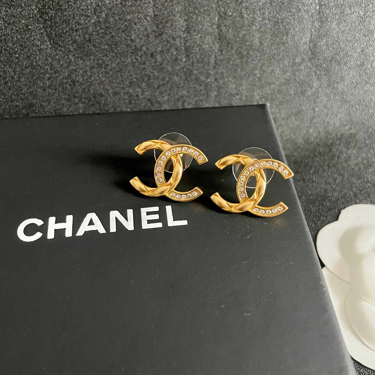 floral Stud Earrings for women - alternate angle view 9