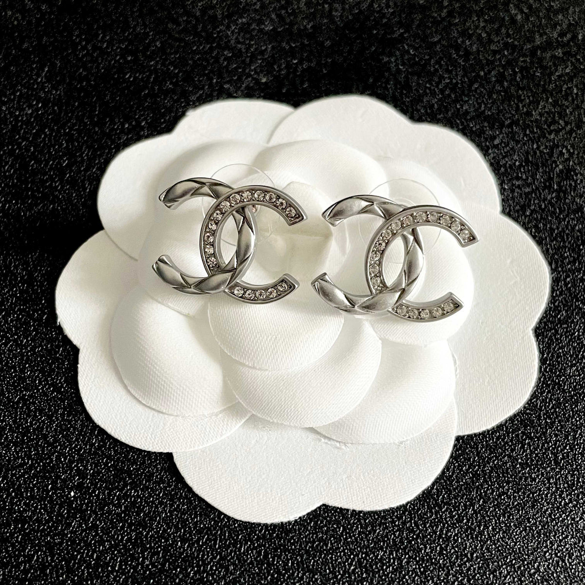floral Stud Earrings for women - alternate angle view 8
