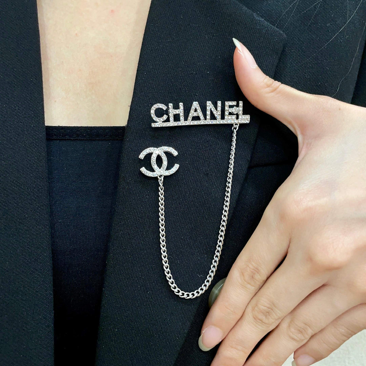 Suit for men and women - product detail view