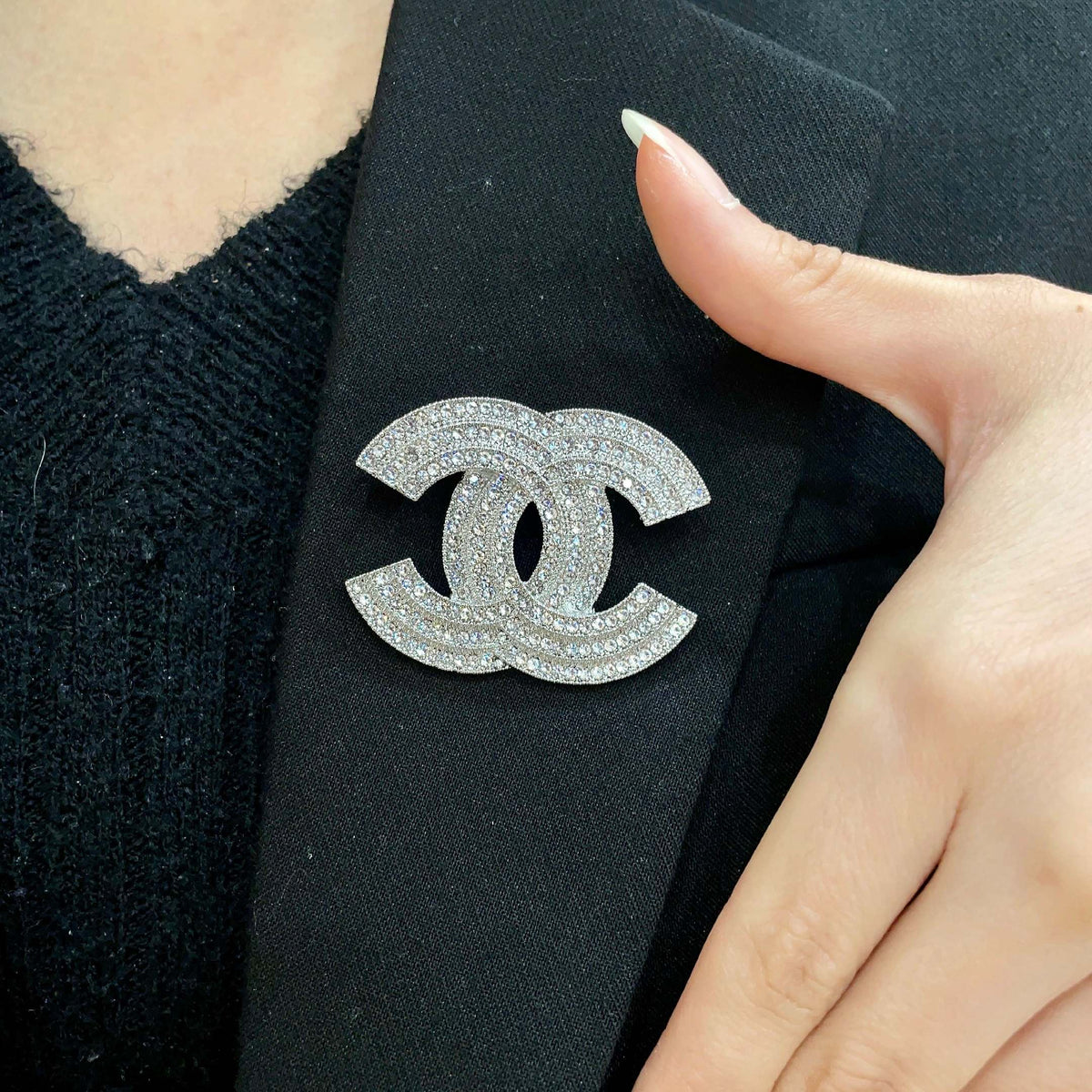 Suit for men and women - product detail view
