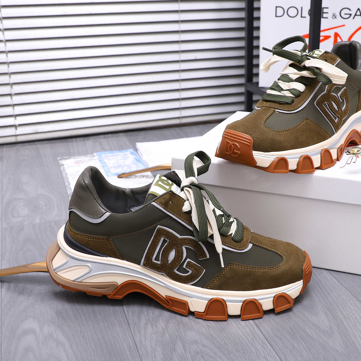 Dolce & Gabbana DG Couple's Suede Casual Sneakers