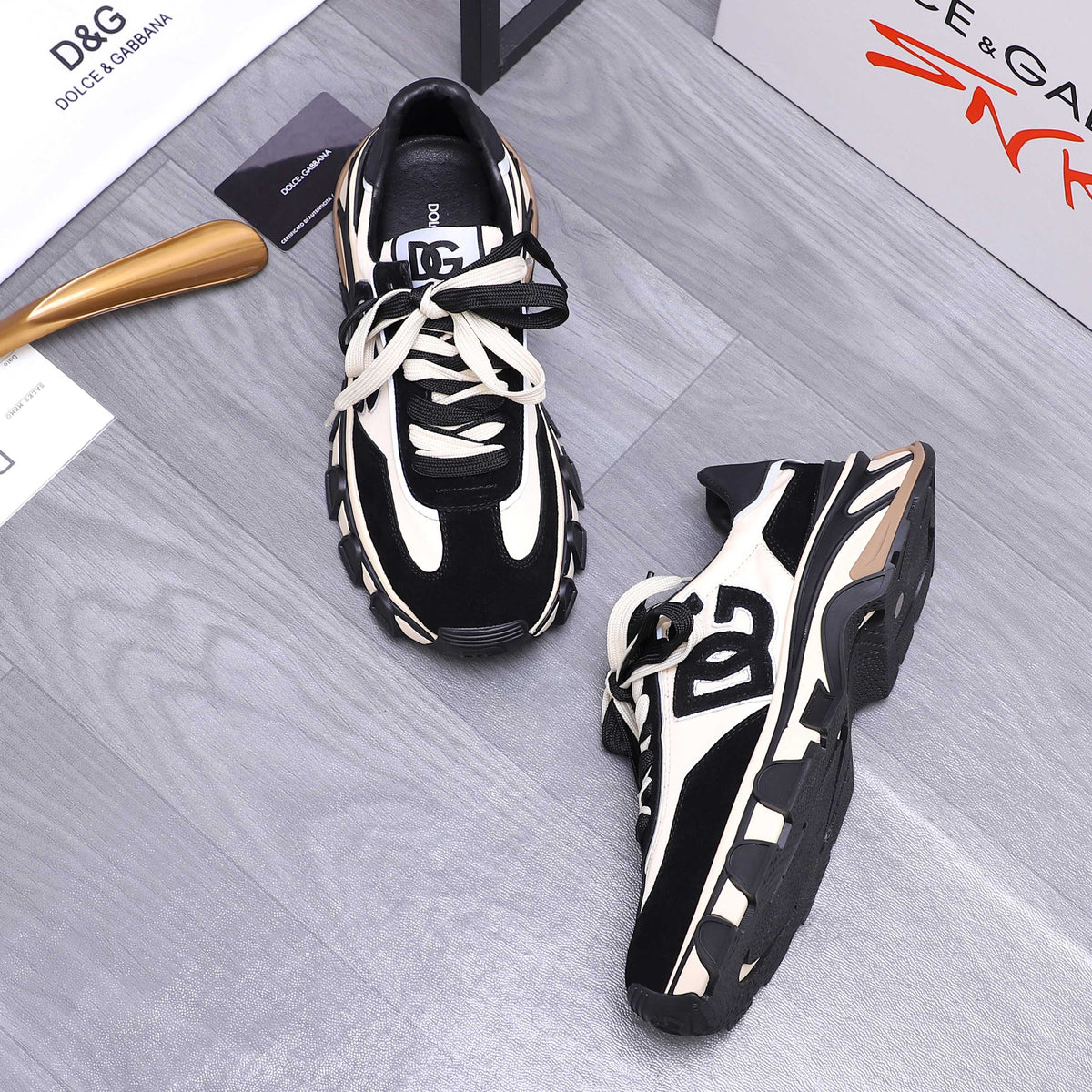 Dolce & Gabbana DG Couple's Suede Casual Sneakers